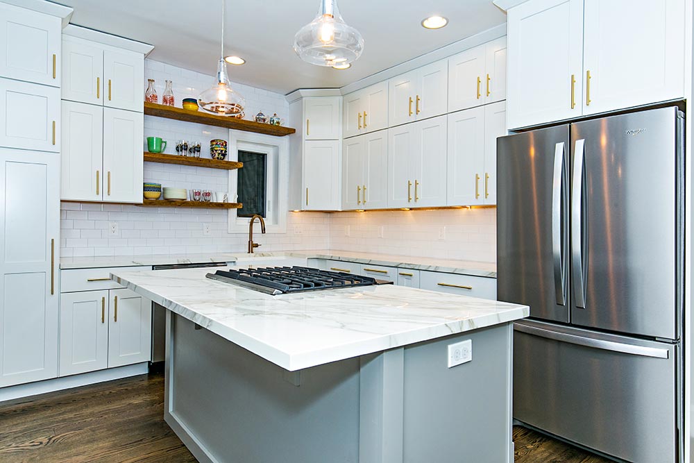 White-kitchen - Elegantly Set in Stone