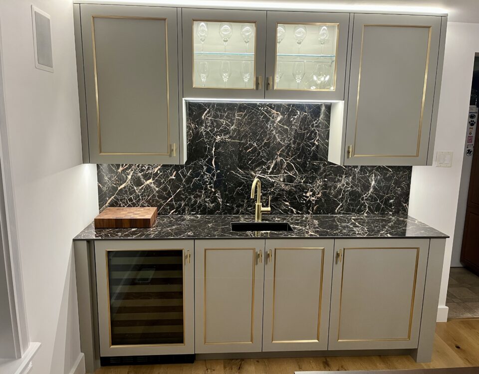 12mm polished porcelain in Onyx Galaxy by Panoramic